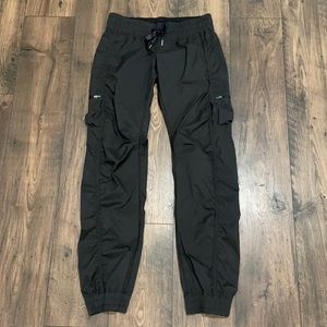 Lululemon studio dance pants sz 6 black